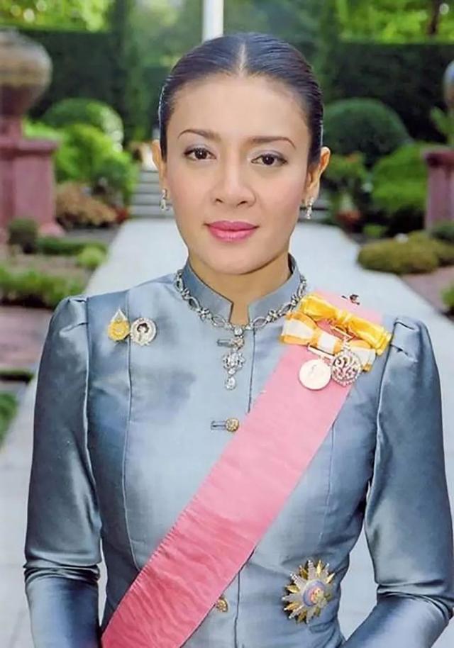 泰国王妃被褫夺 泰国王妃被褫夺