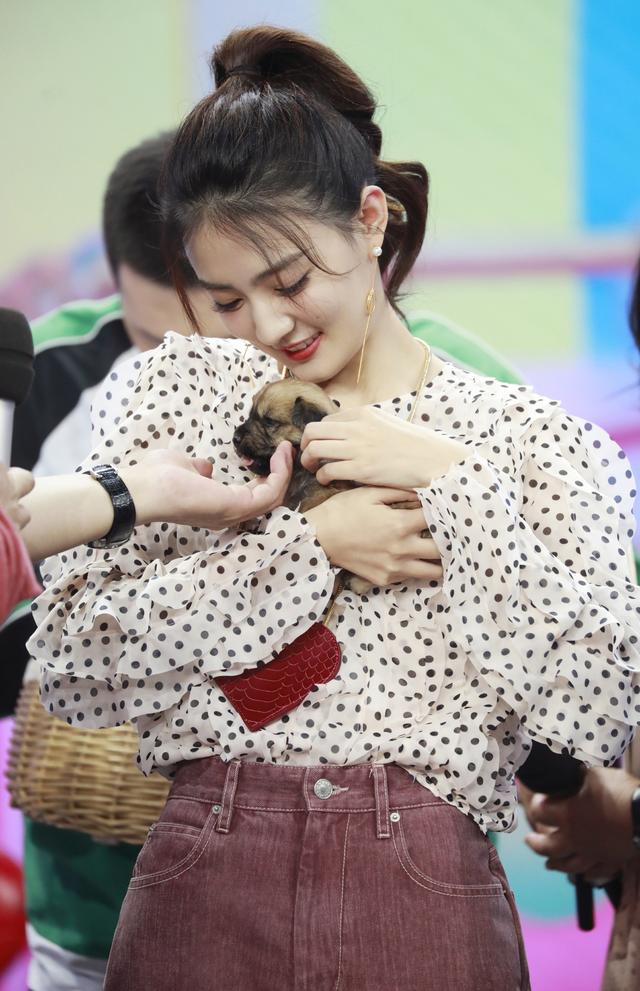 徐璐泳装照曝光