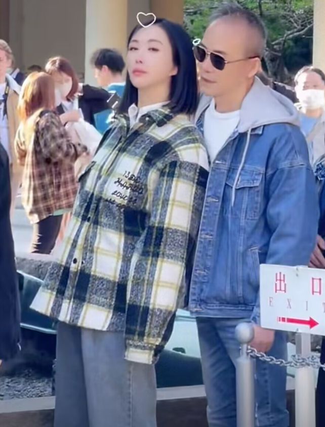 王石女儿王蔚蓝照片