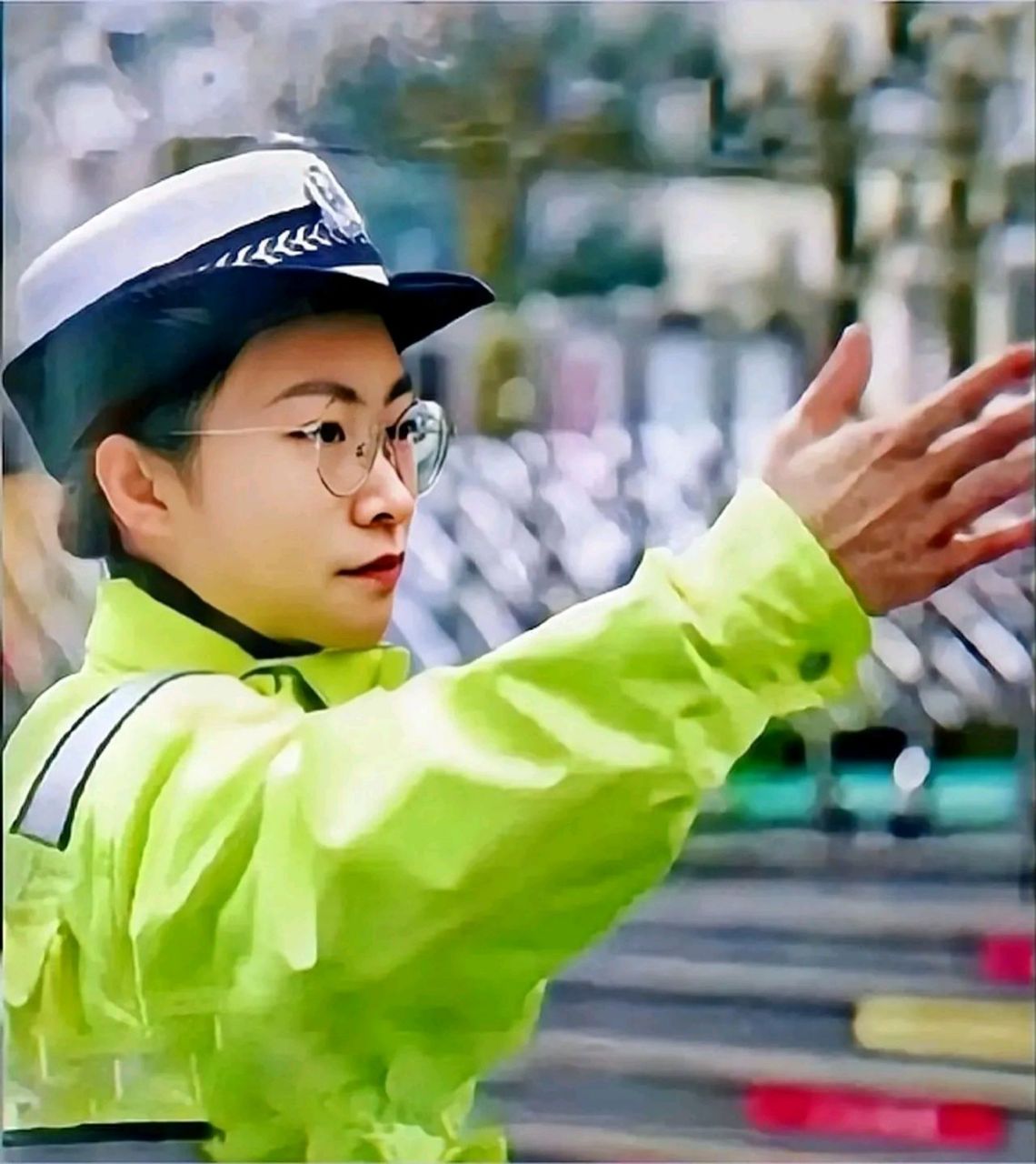 交警李涌