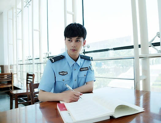 非常完美陆钧彦