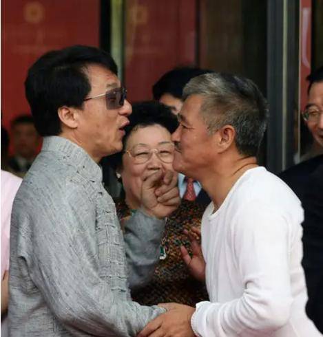 臧天朔冒犯成龙 臧天朔冒犯成龙