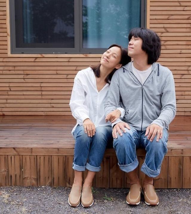 李孝利成婚