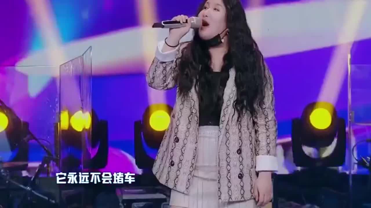百变大咖秀冠军锤娜丽莎 百变大咖秀冠军锤娜丽莎