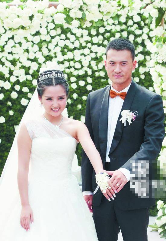 赫子铭机场打何洁 赫子铭机场打何洁