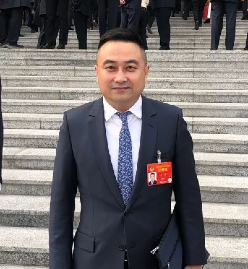 石磊团体材料
