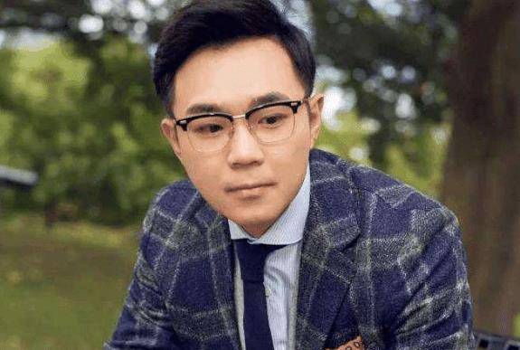董成鹏妻子张文露的复杂引见 董成鹏妻子张文露的复杂引见