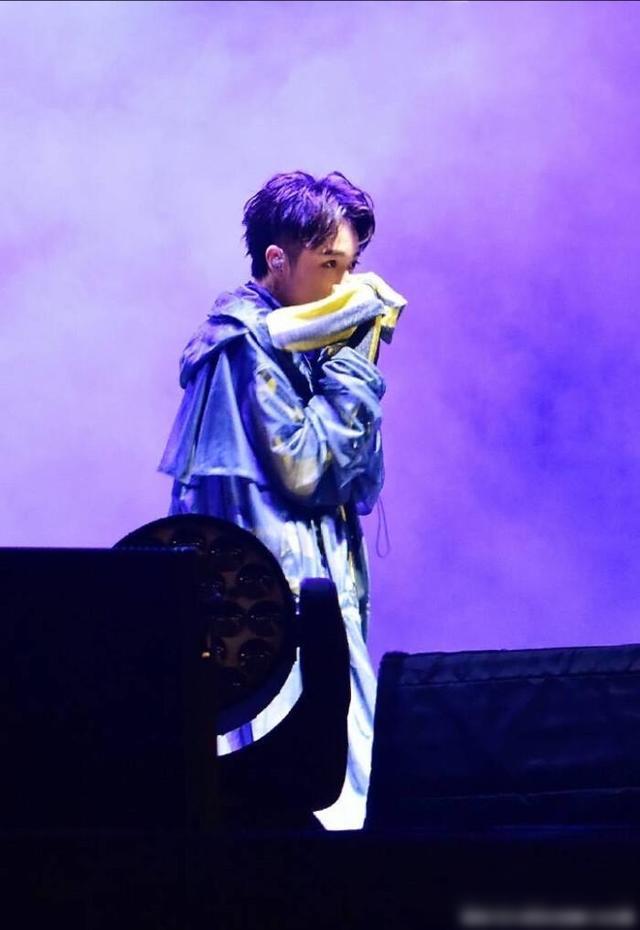 吴青峰张悬 吴青峰张悬