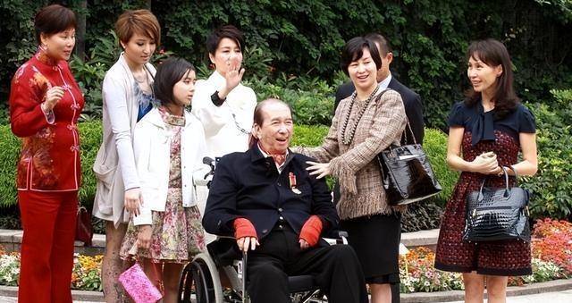 赌王大房小女儿状告胞姐