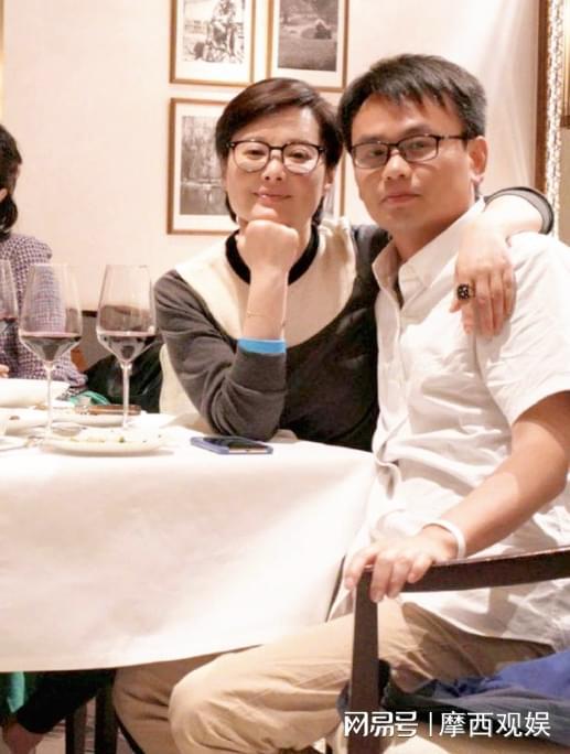 袁立丈夫 袁立丈夫