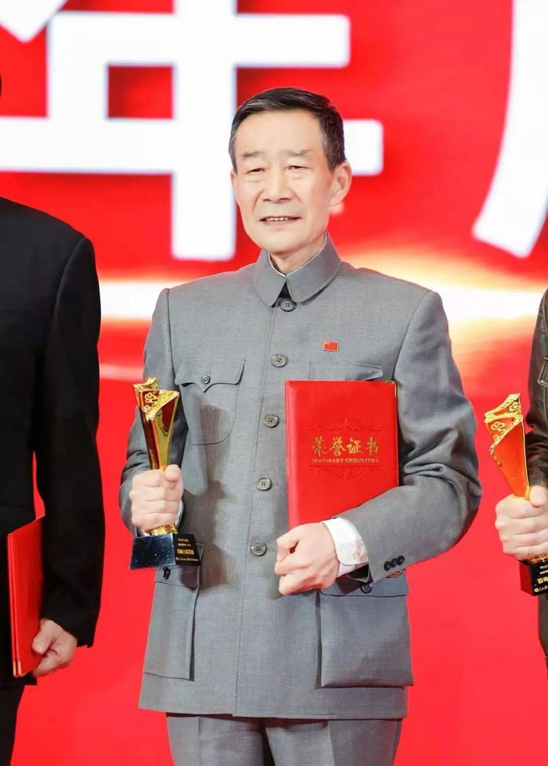 李雪健团体材料简历 李雪健团体材料简历