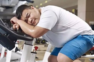 关于210斤小伙减重80斤后颜值大变的信息