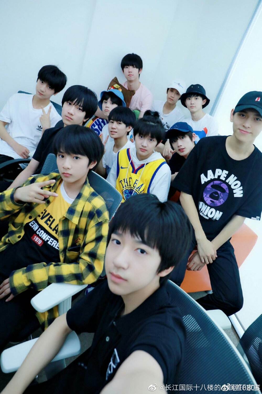 TF家属有谁早恋了 TF家属有谁早恋了