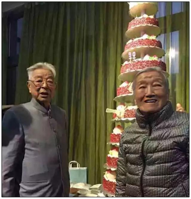 包括褚时健当年冒犯了谁的词条 包括褚时健当年冒犯了谁的词条
