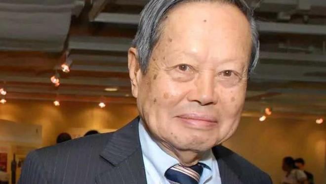 传杨振宁归天假消息博主报歉的复杂引见 传杨振宁归天假消息博主报歉的复杂引见