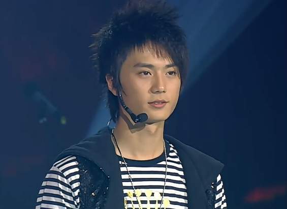 对于快男李伟的信息 对于快男李伟的信息