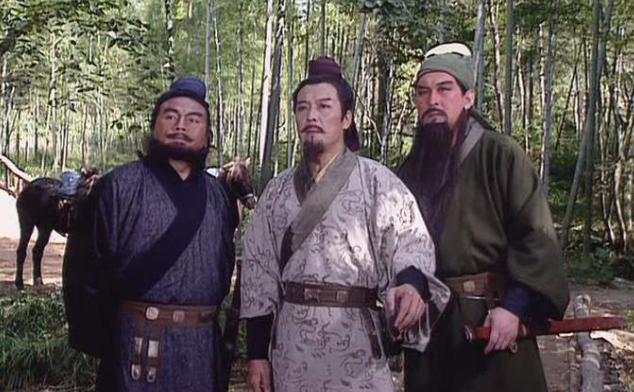 新三国穿帮