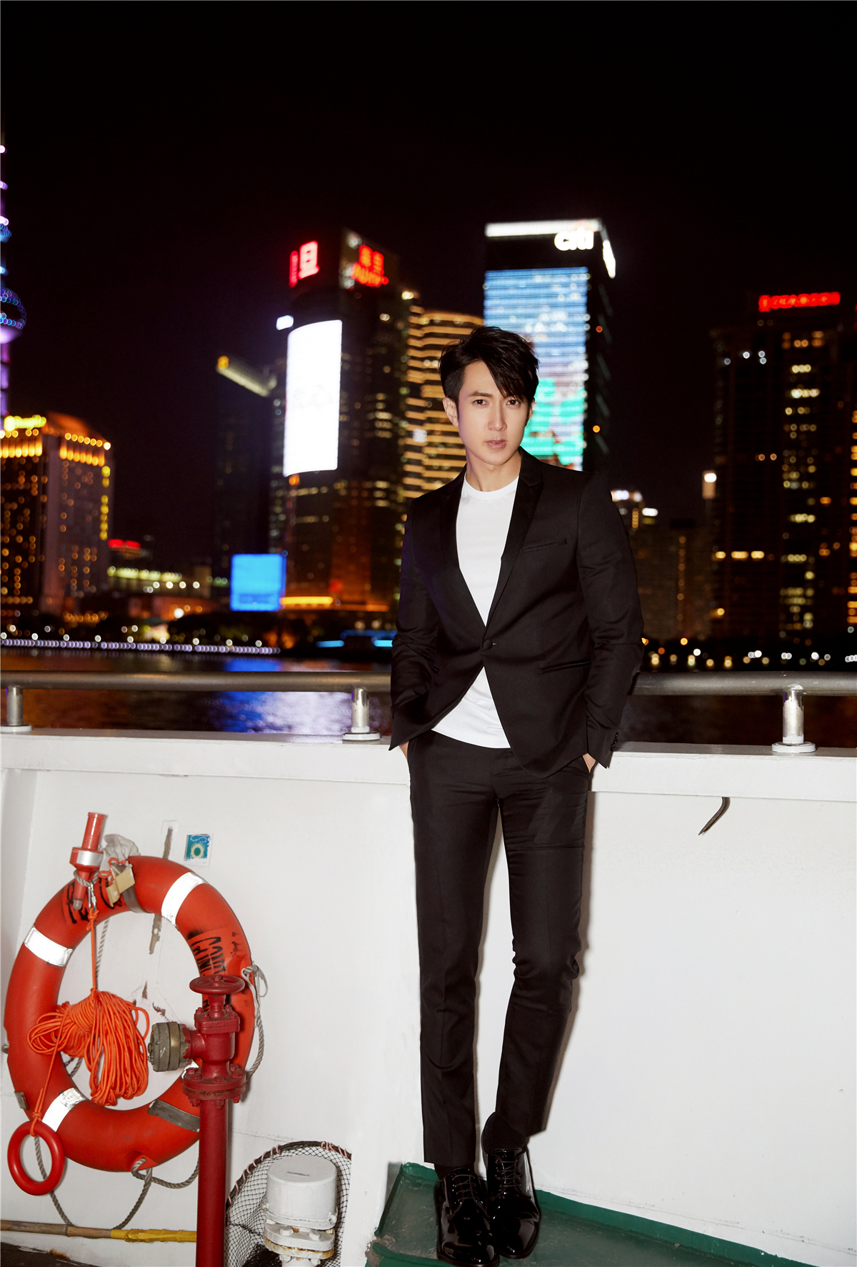 吴尊代言的男装品牌