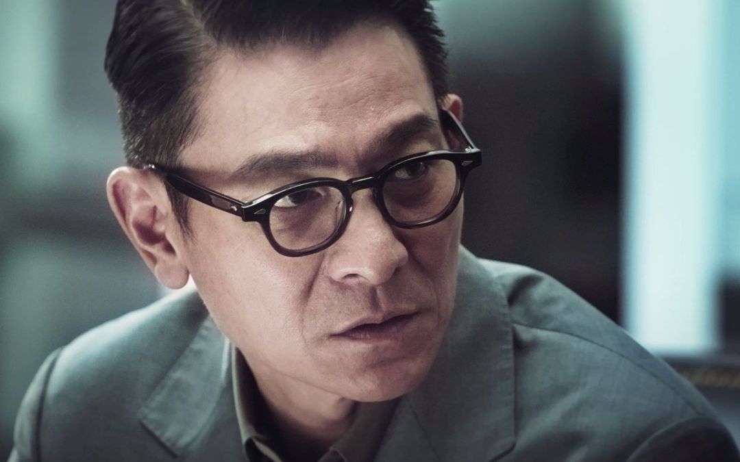 刘德华新片《潜行》曝片场照 刘德华新片《潜行》曝片场照