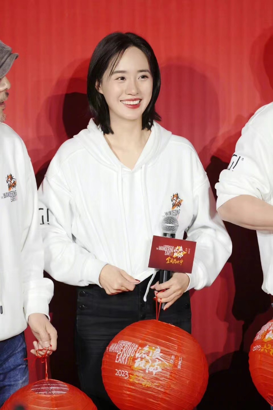 王智低调现身民政局领证的简单介绍