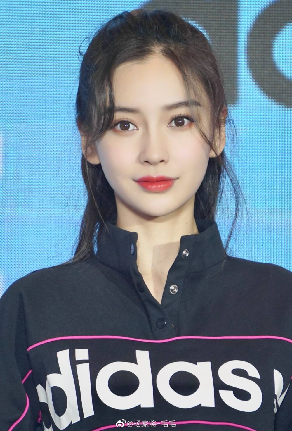angelababy签约悦凯