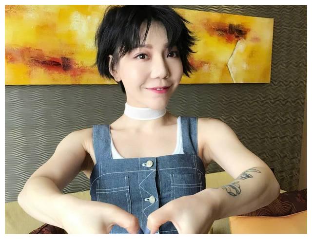 吴莫愁的爸爸