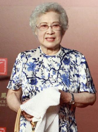 秦怡简历