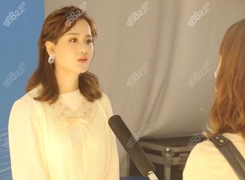 歪脸女孩手术成功