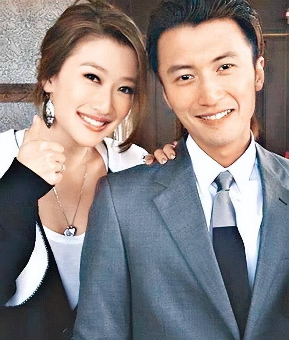 关于谢婷婷男朋友的信息