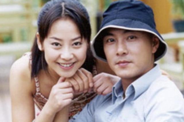 张卫健时隔531天见到老婆
