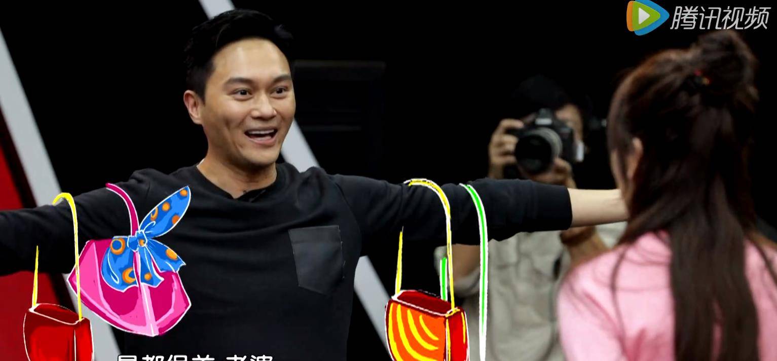 张智霖又带袁咏仪买包
