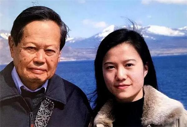 杨振宁去世博主道歉