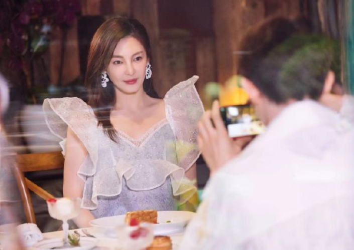 张雨绮和男友退出《女儿们的爱情》