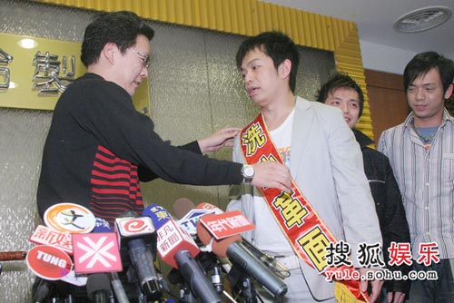 台湾艺人大炳 台湾艺人大炳