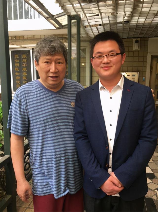 慈善家李春平
