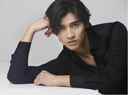 李子峰女伴侣