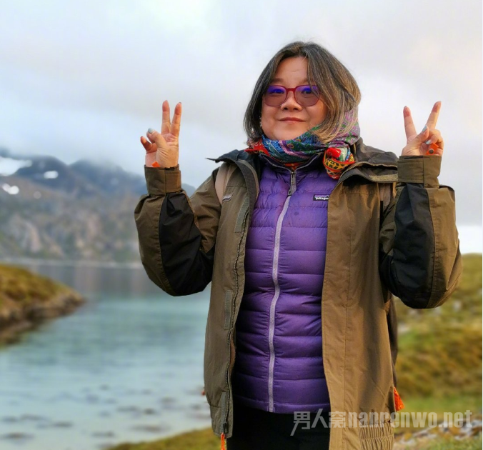 洪晃为什么长得像毛 洪晃为什么长得像毛
