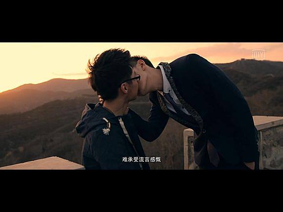 恋爱闯进门吻戏 恋爱闯进门吻戏