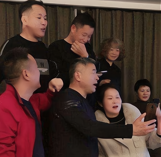 孙卓养怙恃曾称孙卓是打工时生的 孙卓养怙恃曾称孙卓是打工时生的