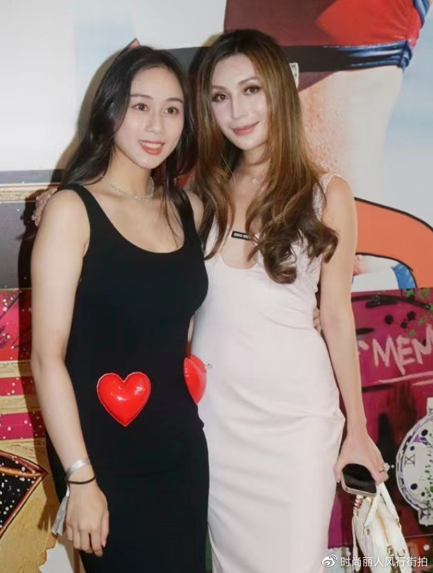 包括赌王四太回应何超欣组女团的词条