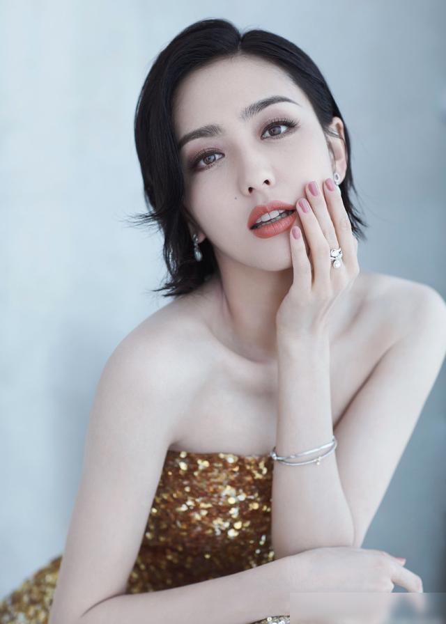 央视台长佟丽娅的复杂引见 央视台长佟丽娅的复杂引见