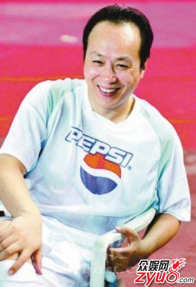 罗京照片