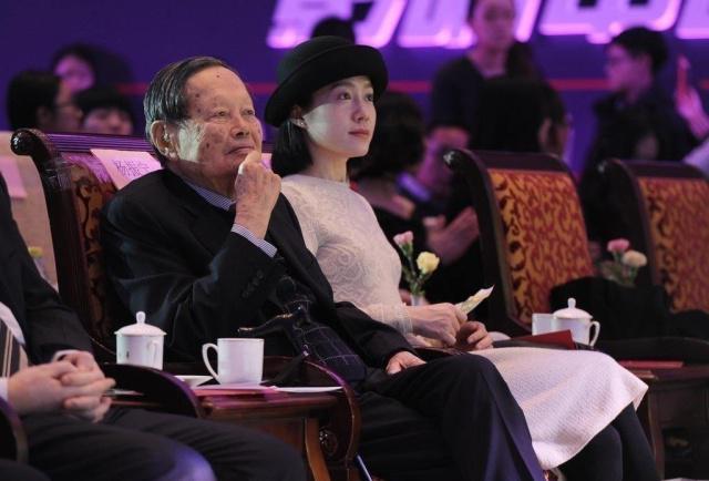 杨振宁96岁喜得贵子 杨振宁96岁喜得贵子