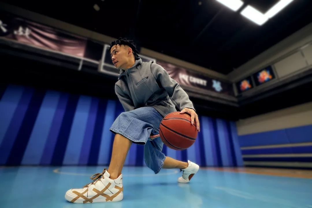 吴悠弹跳