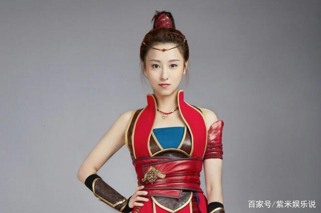 艾佳妮三十罢了演的谁 艾佳妮三十罢了演的谁