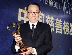杨受成英皇