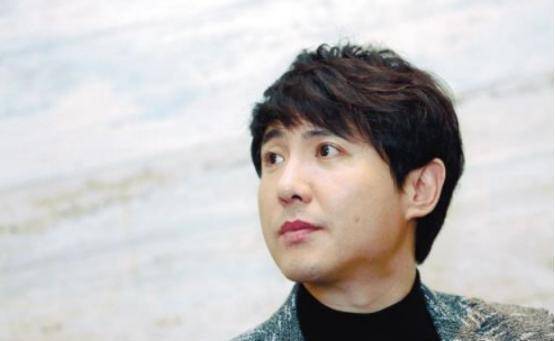沈腾评论韩寒没人接机 沈腾评论韩寒没人接机