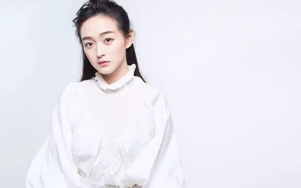 何泓姗回应恋情 何泓姗回应恋情