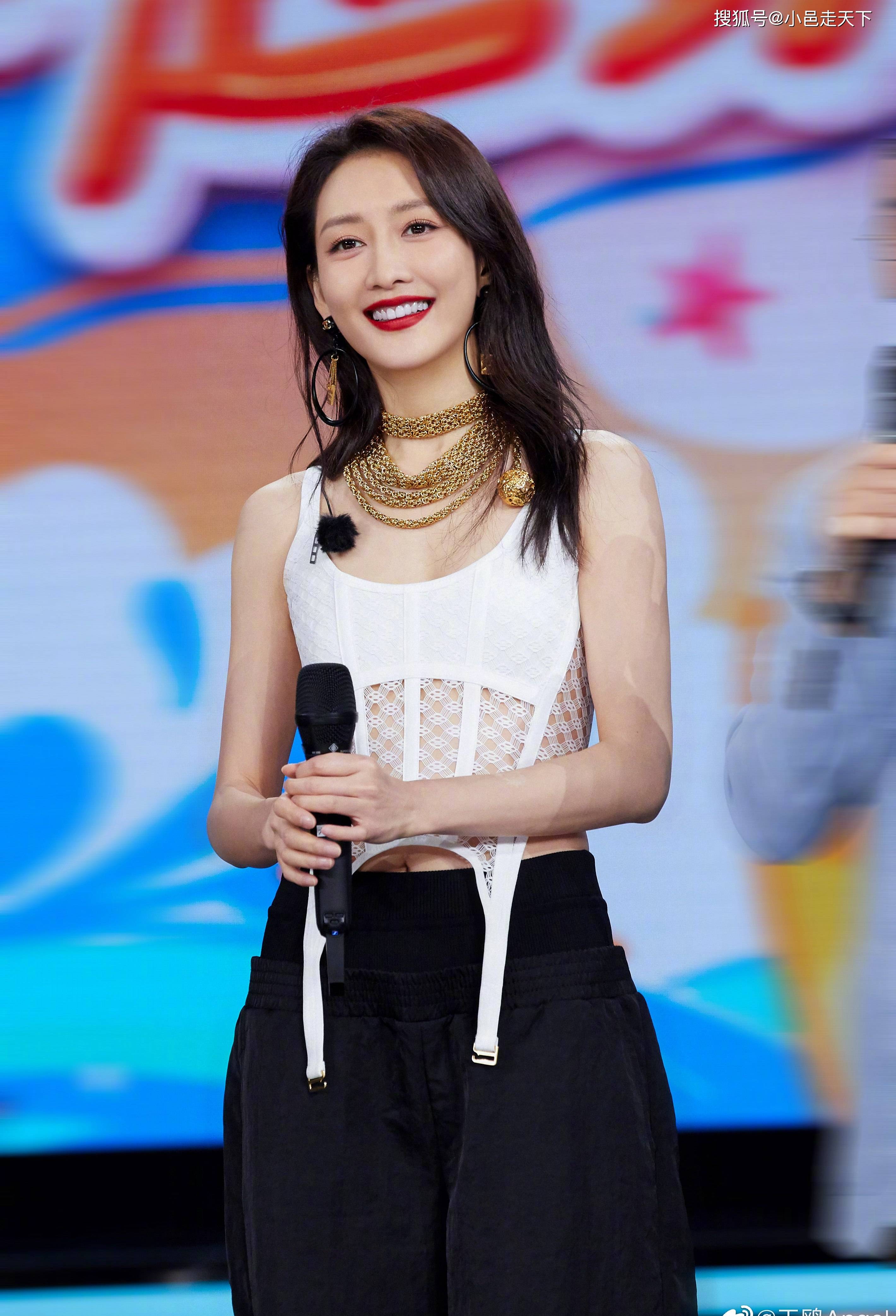 tina天天向上 tina天天向上