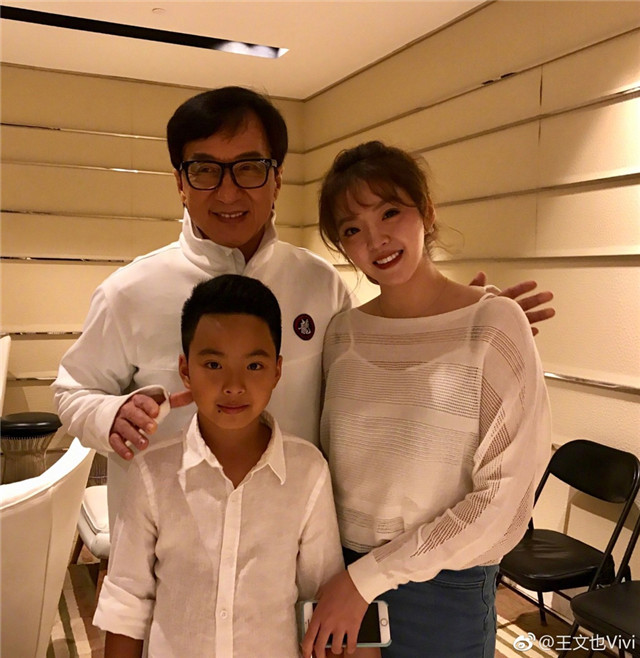 成龙有几个孩子